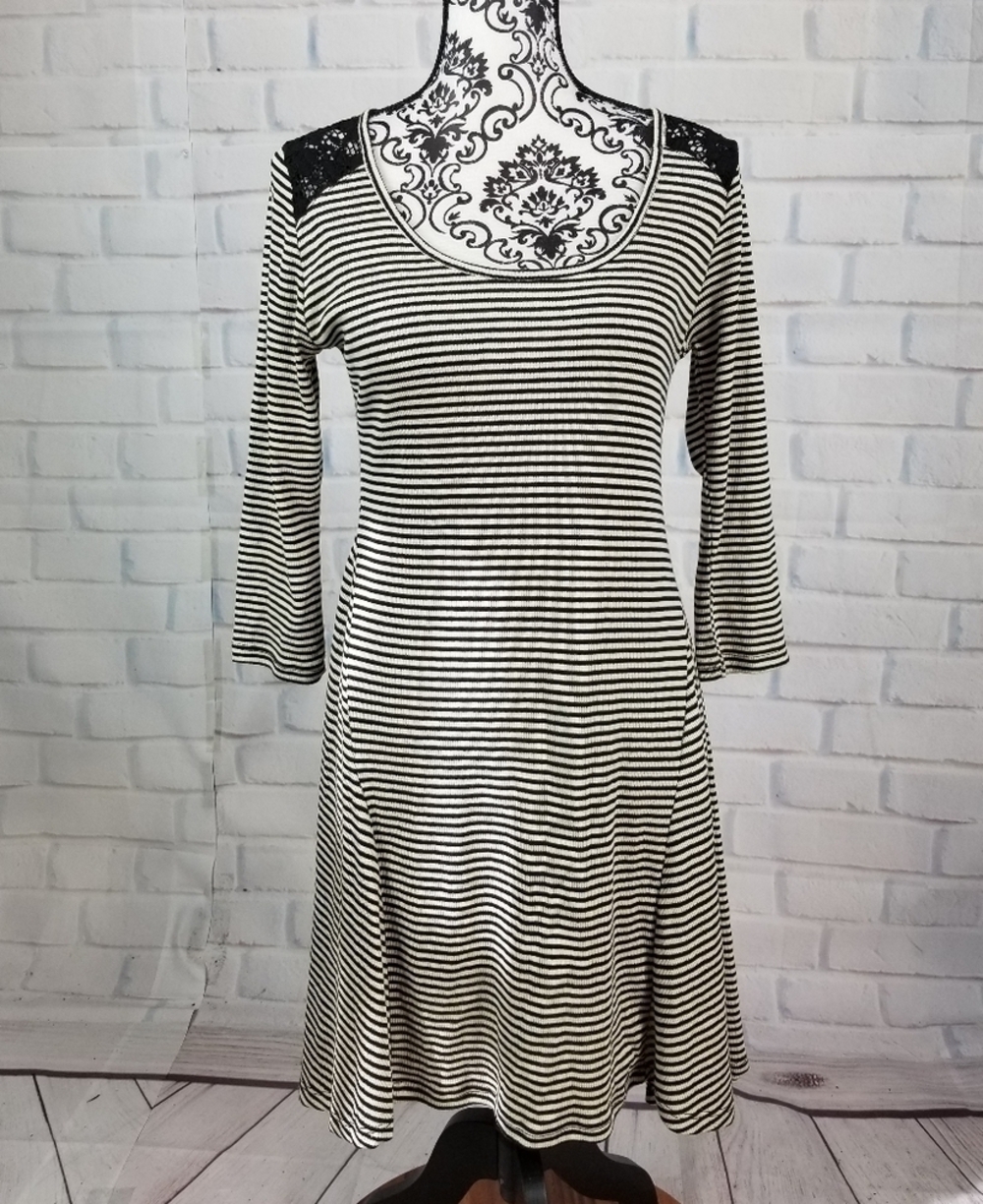Self Esteem strip print stretch knit size L dress